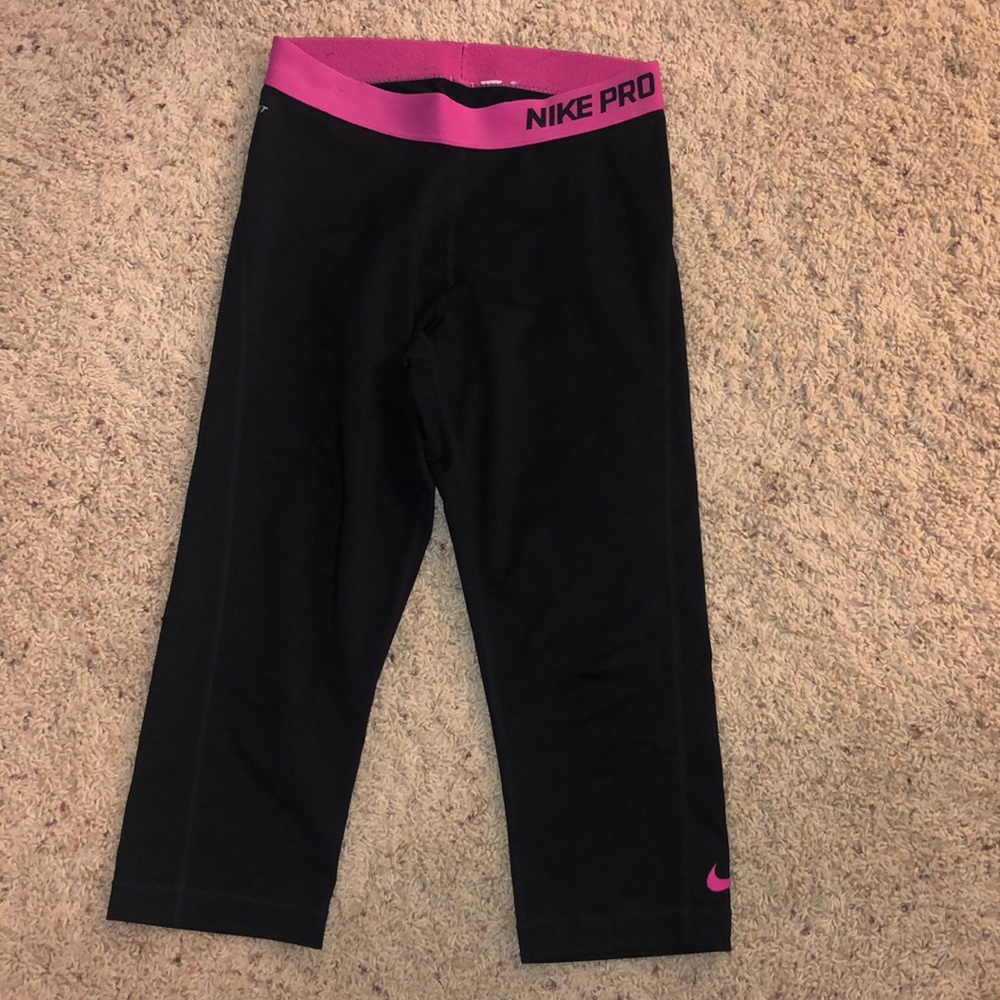 Nike crop leggings
